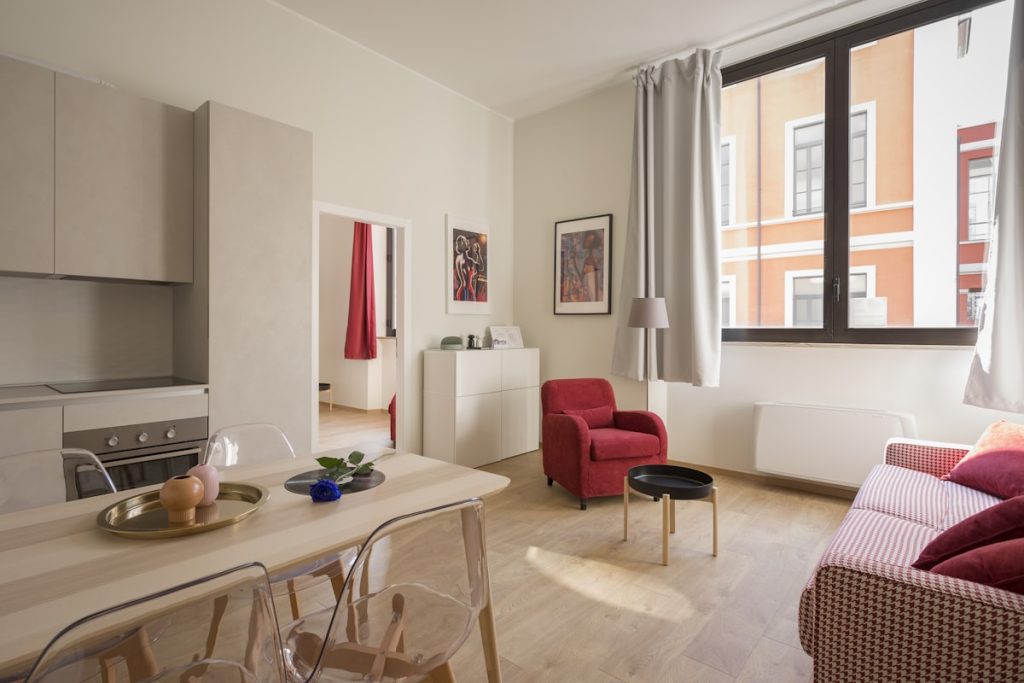 The Real Reason Small Apartments Feel Small (It’s Not the Size)